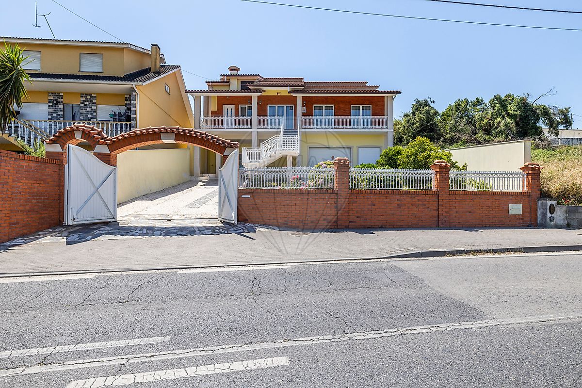 Apartamento T4 à venda em Leiria