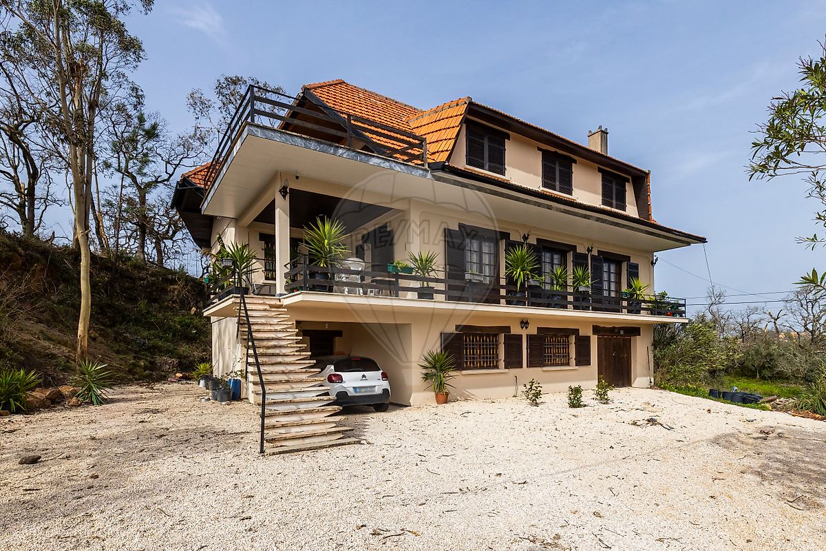 Apartamento T3 à venda em Leiria