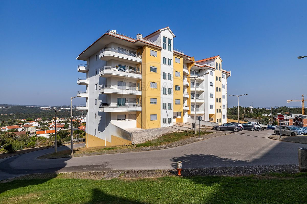 Apartamento T3 à venda em Leiria
