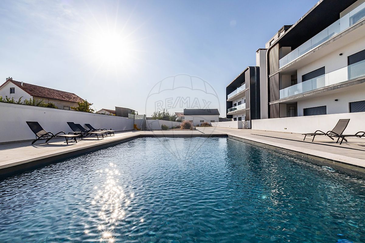 Apartamento T3 à venda em Marrazes e Barosa, €390.000