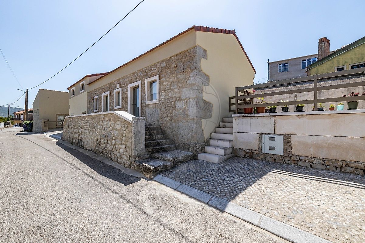 Apartamento T1 à venda em Porto de Mós