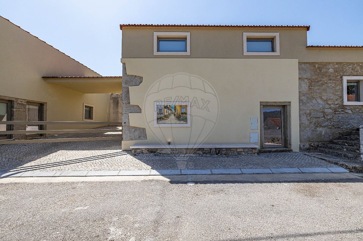 Apartamento T1 à venda em Porto de Mós