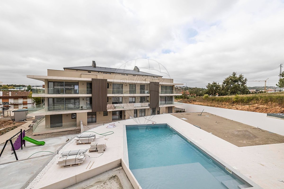 Apartamento T2 - Parceiros e Azoia, Leiria, Leiria