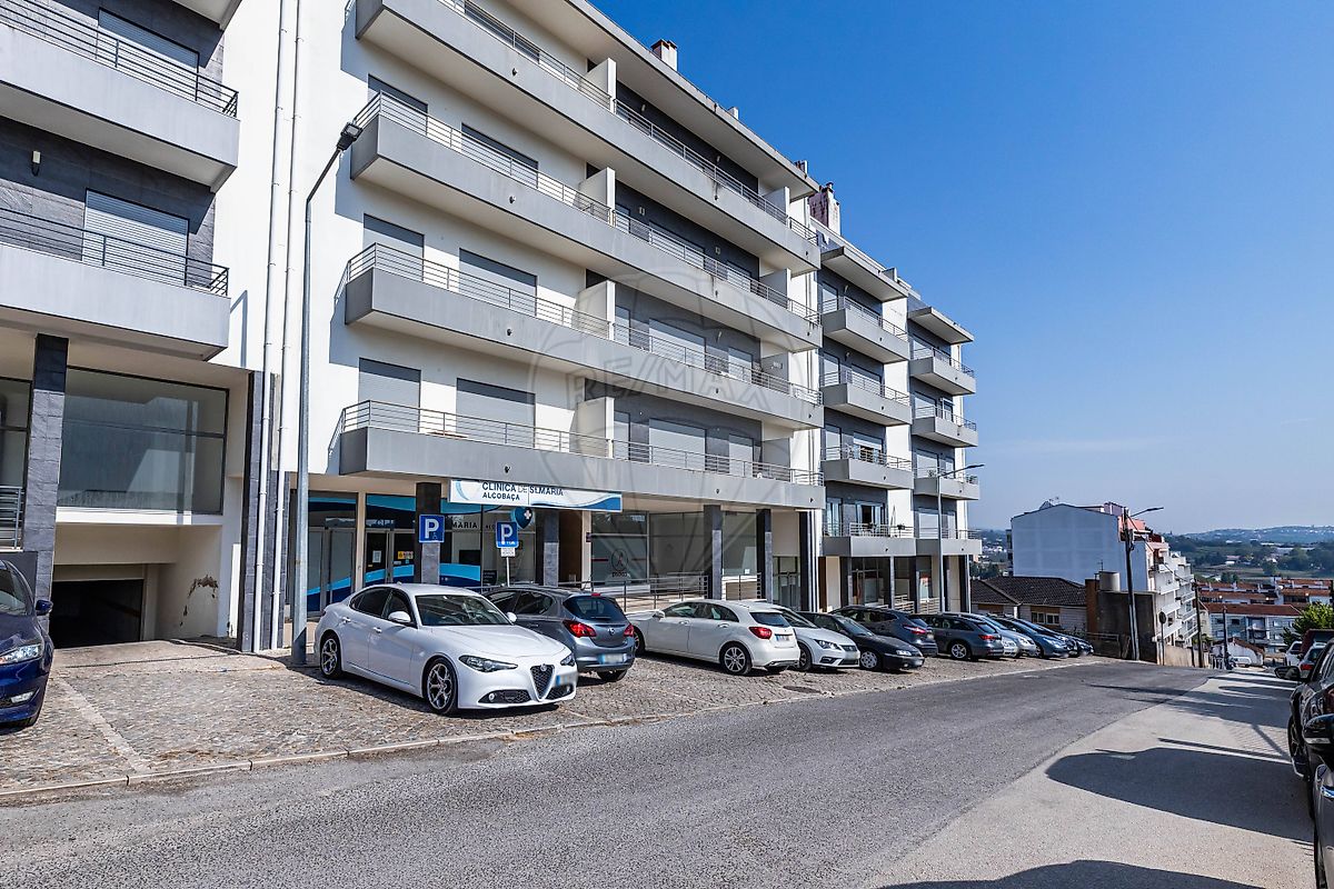Apartamento T4 à venda em Alcobaça