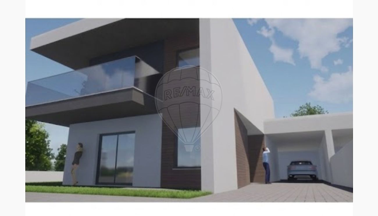 Apartamento T4 à venda em Leiria