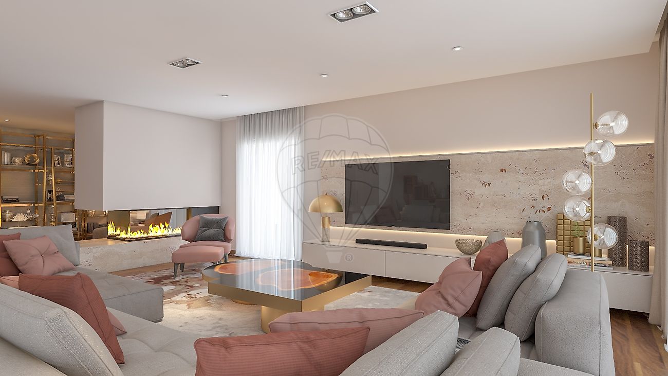 Apartamento T7 à venda em Leiria