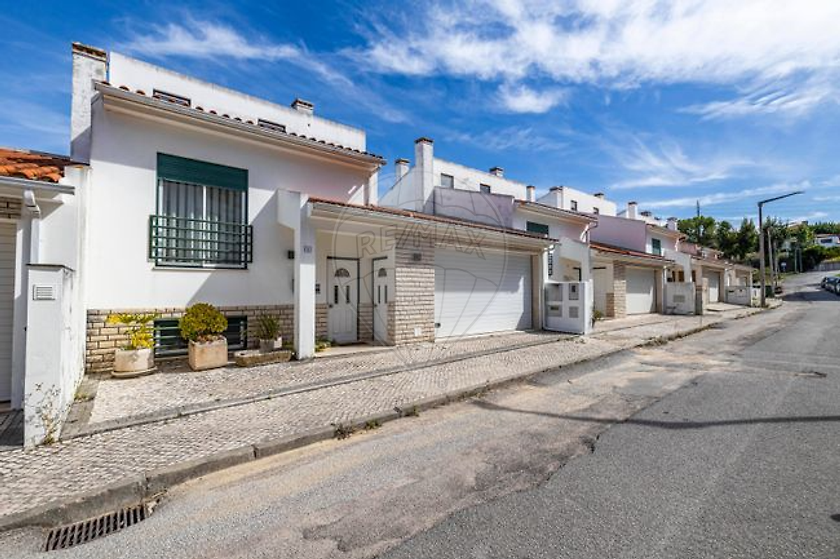 Moradia T4 em Batalha, €389.500
