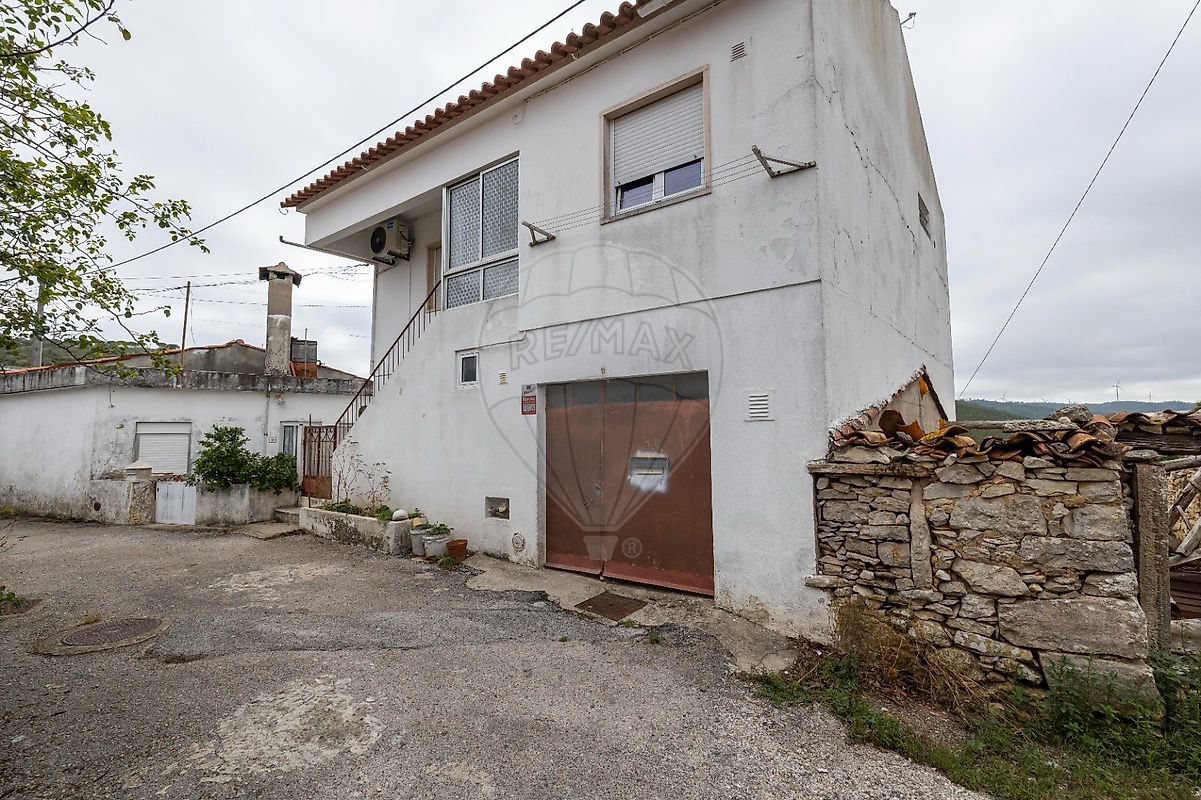 Apartamento T3 à venda em Batalha
