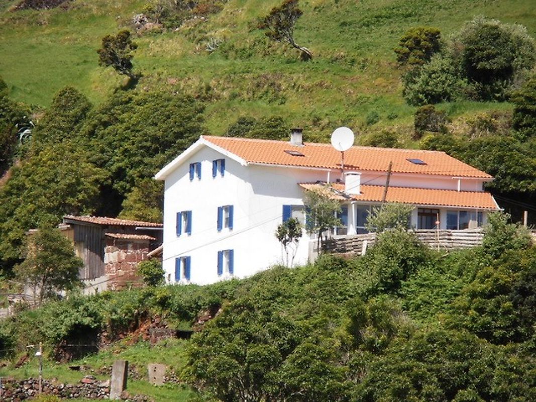 Moradia T4 à venda em Vila do Porto