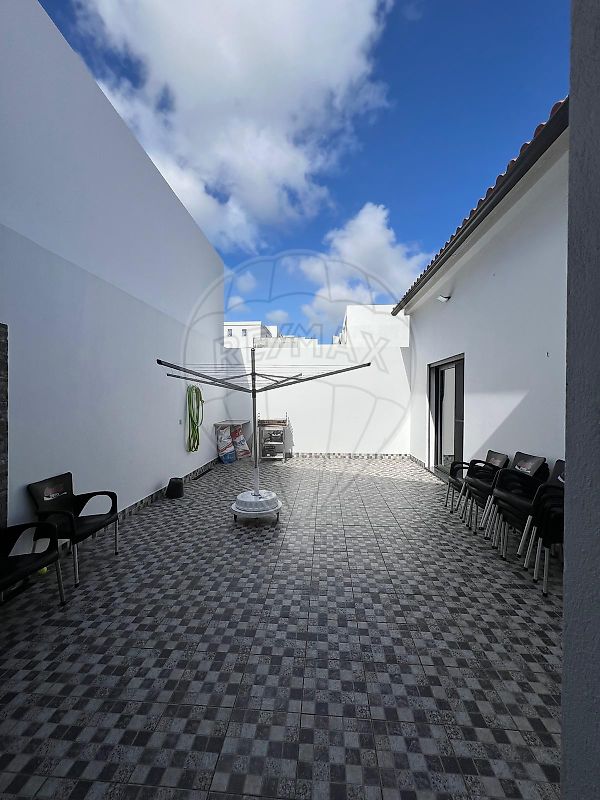 listing 123541140-44 picture-0