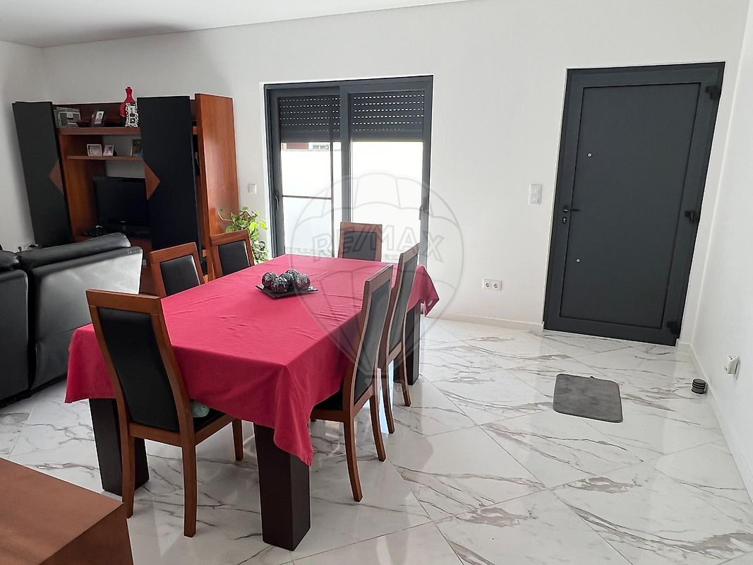 listing 123541140-44 picture-0