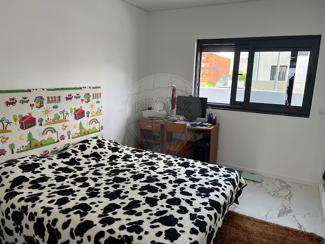 listing 123541140-44 picture-0