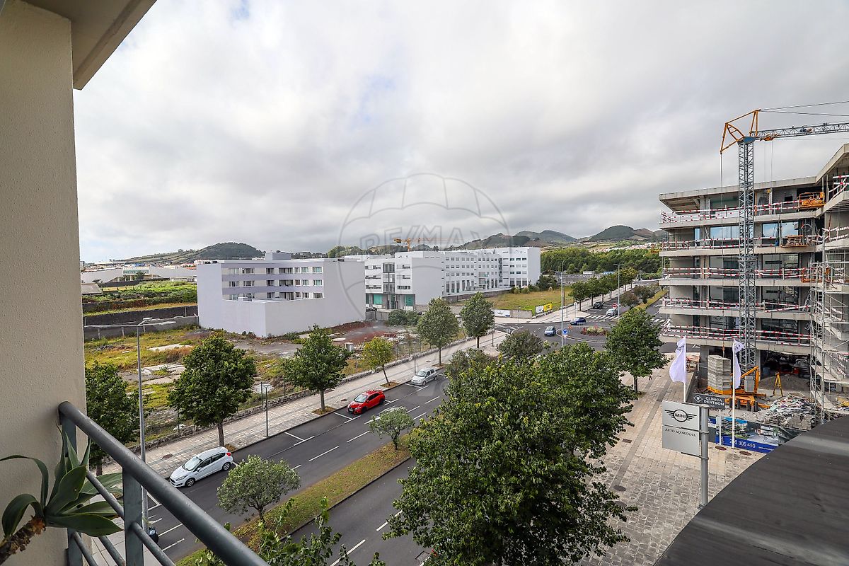 listing 123541125-134 picture-0