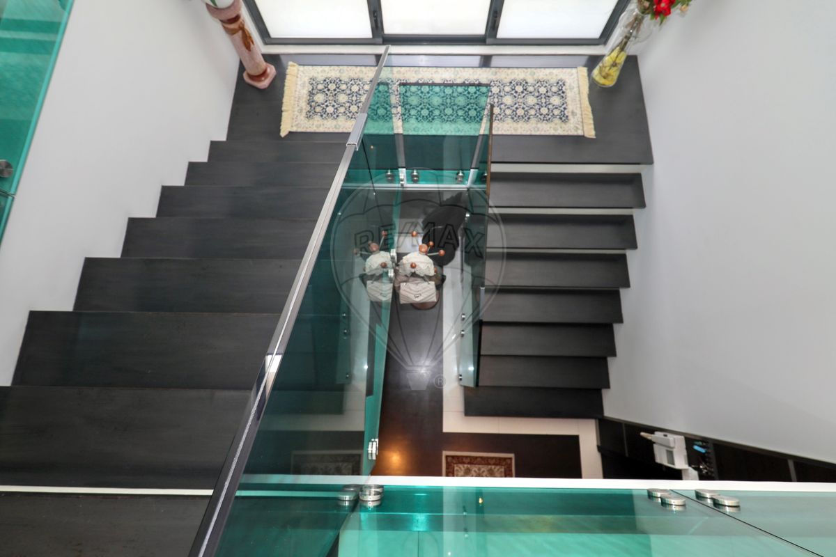 listing 123541125-134 picture-0