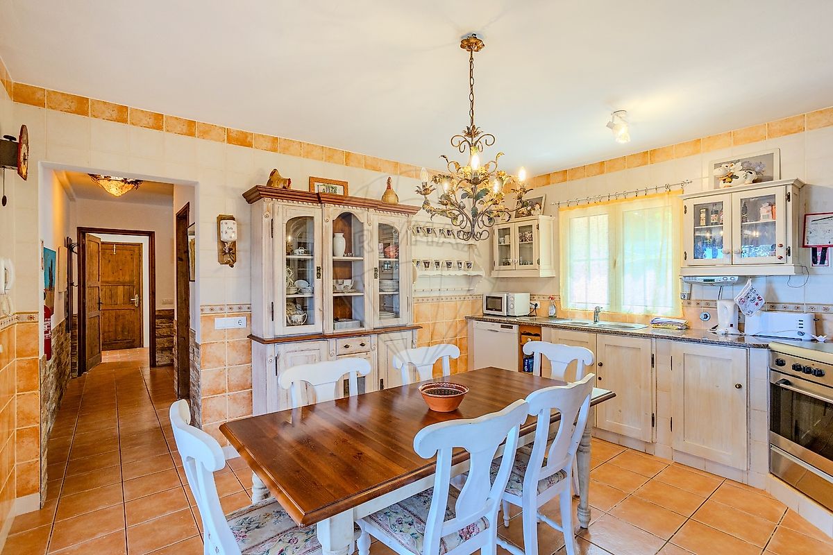 listing 123541125-162 picture-0