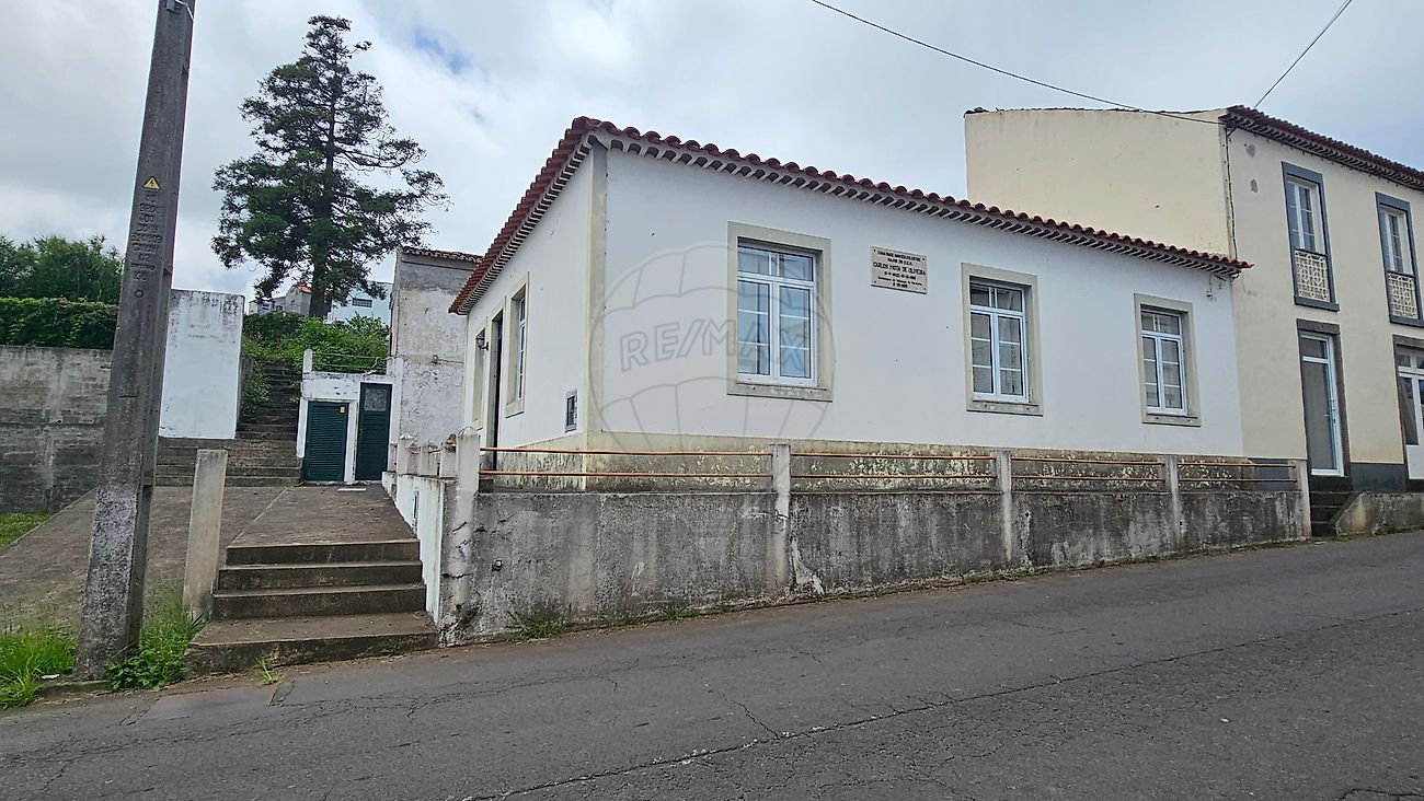 Moradia T4 para venda