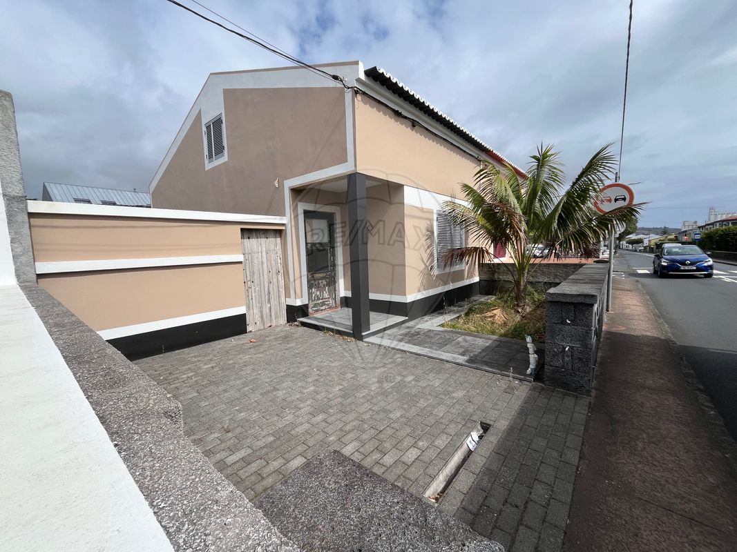 Moradia T2 para venda