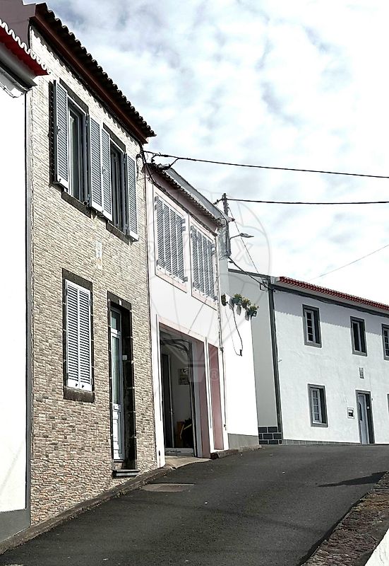 Moradia T3 à venda em Vila Franca do Campo