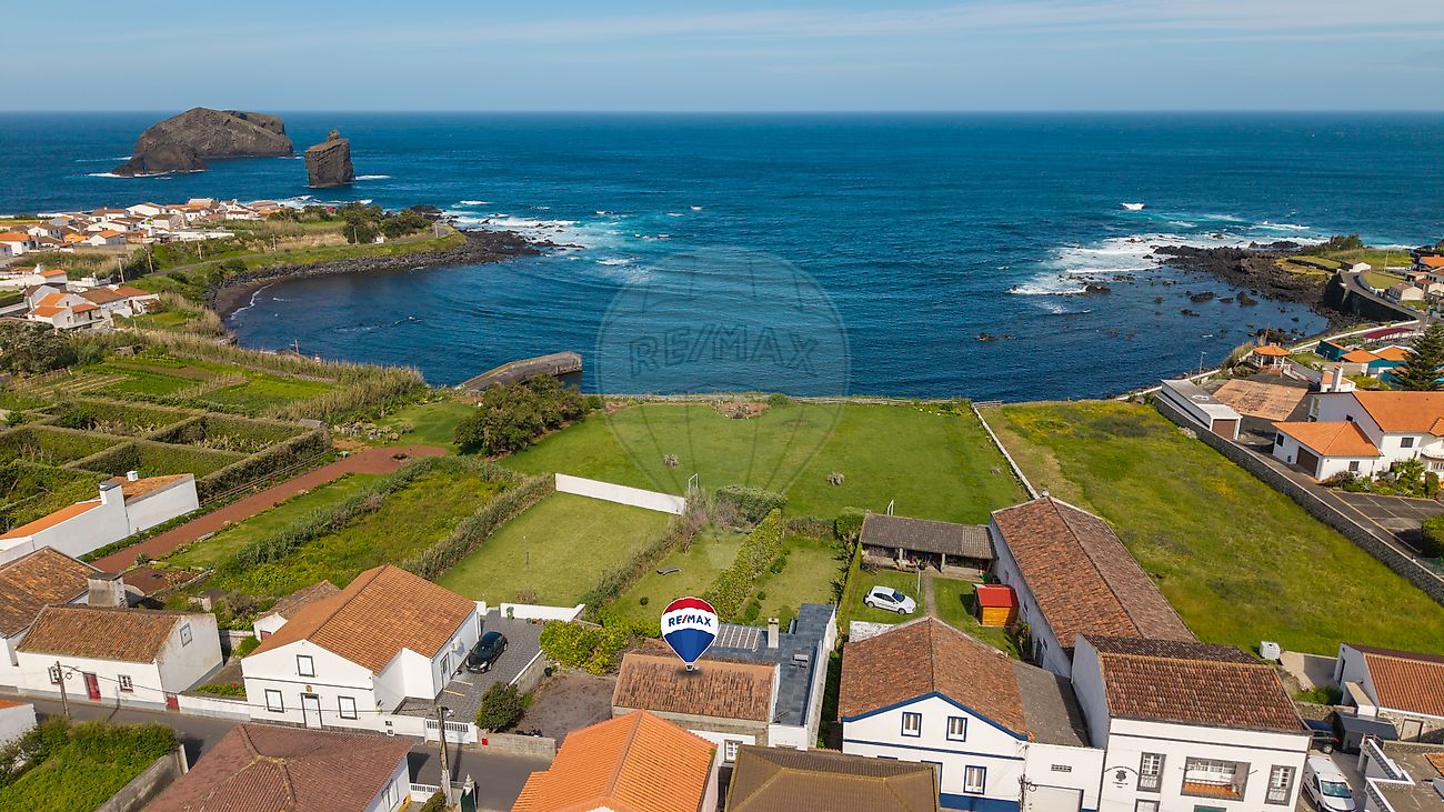 Moradia T3 à venda em Ponta Delgada
