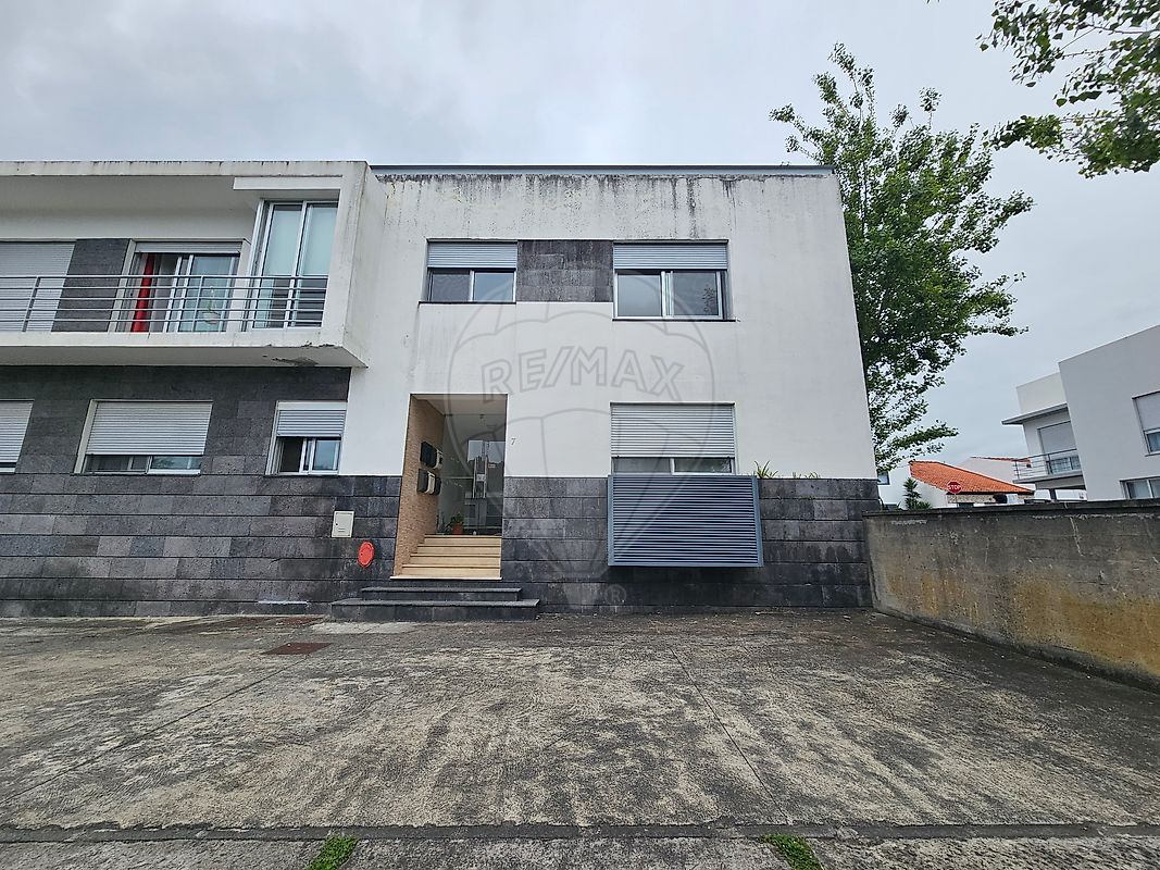 Apartamento T2 à venda em Ponta Delgada