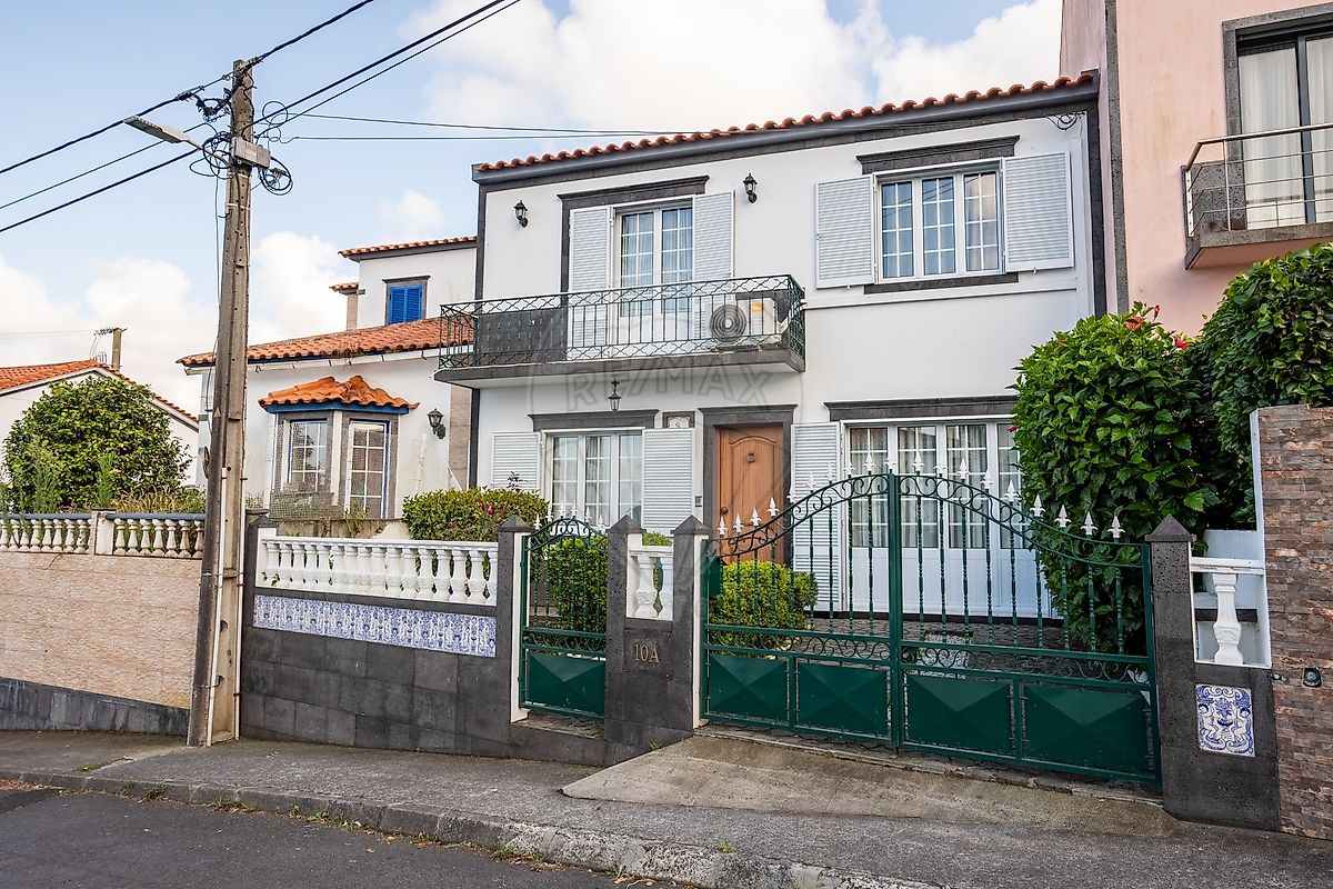 Moradia - Capelas, Ponta Delgada, Ilha de São Miguel
