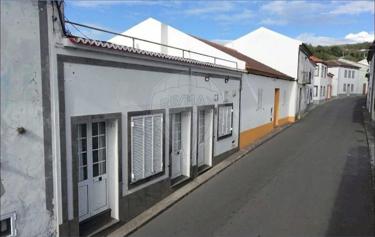 Loja - Porto Formoso, Ribeira Grande, Ilha de São Miguel
