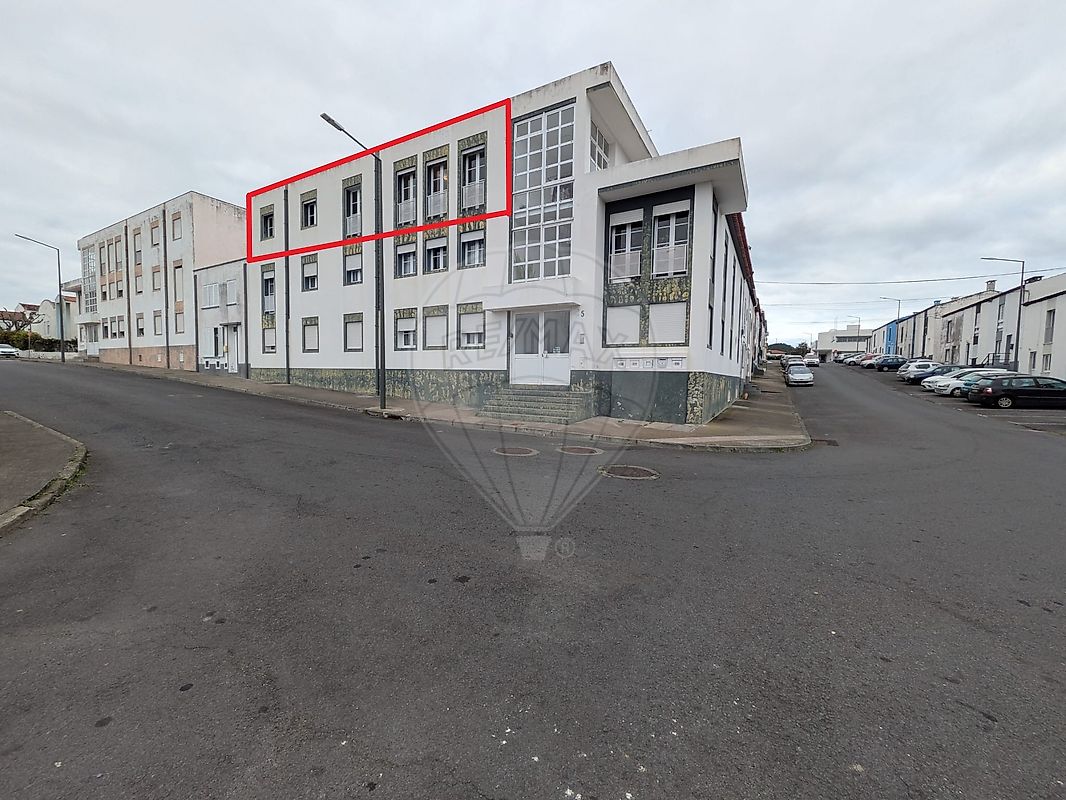 Apartamento T3 à venda em Ponta Delgada