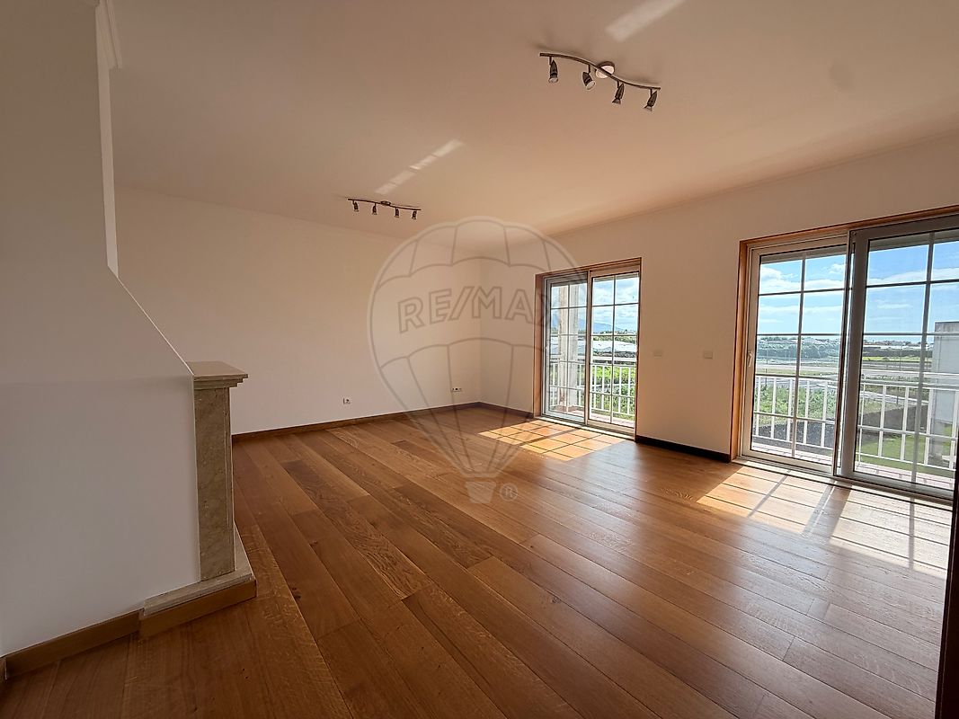 Apartamento T3 - São Pedro, Ponta Delgada, Ilha de São Miguel