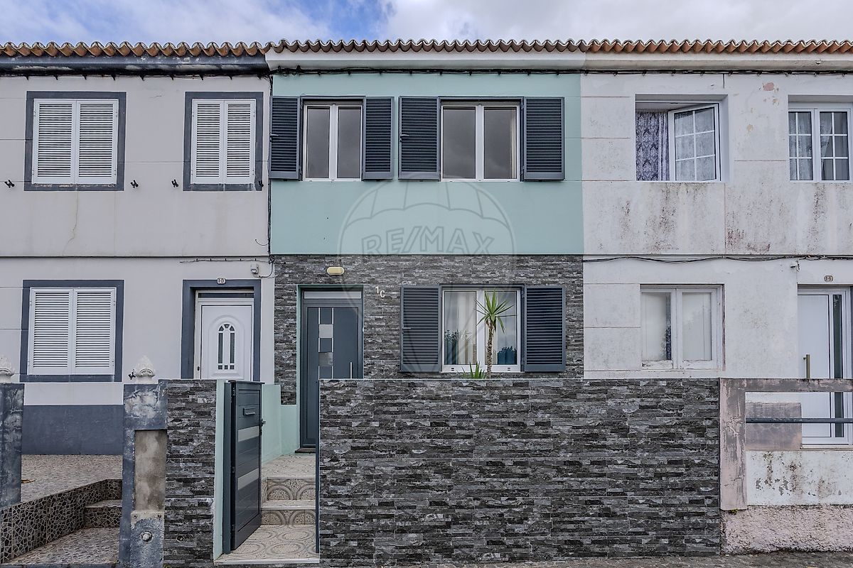 Moradia T2 à venda em Rabo de Peixe, Ribeira Grande — foto 2
