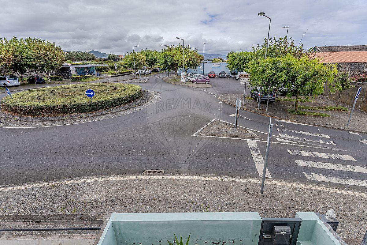 Moradia T2 à venda em Rabo de Peixe, Ribeira Grande — foto 4