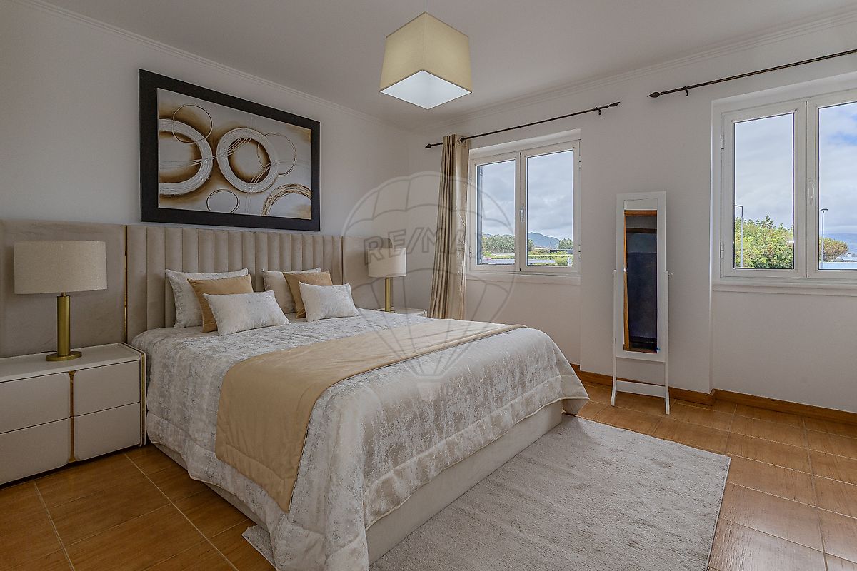 Moradia T2 em Rabo de Peixe, €289.000