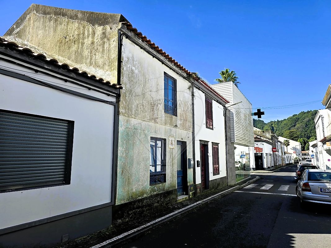 Moradia T3 à venda em Povoação