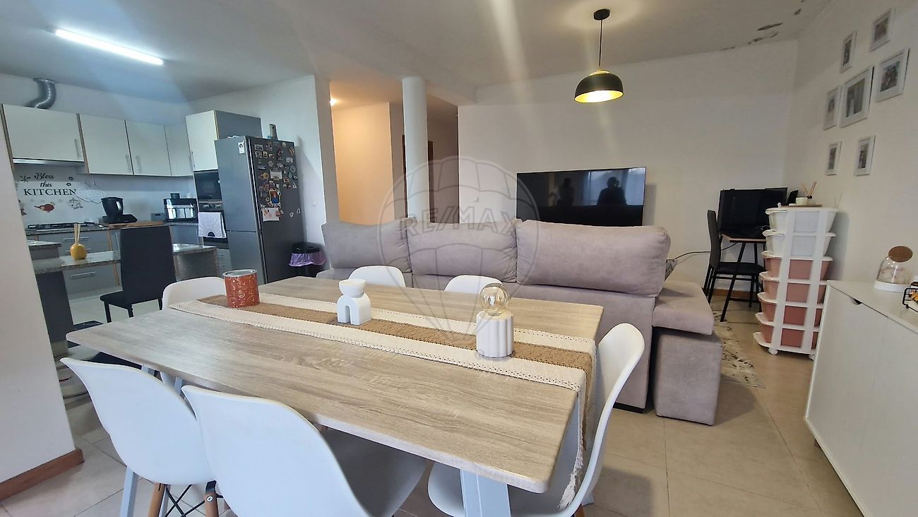 Apartamento T2 em Calheta, €265.000