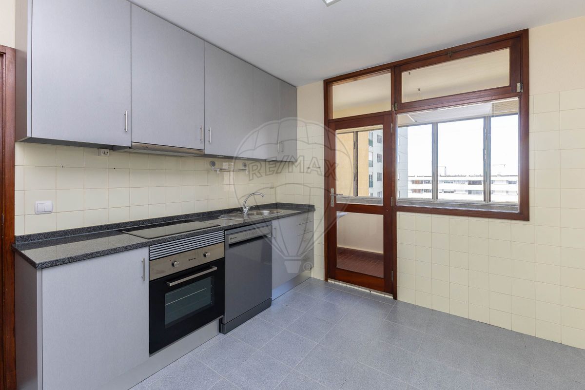 listing 123551152-443 picture-0