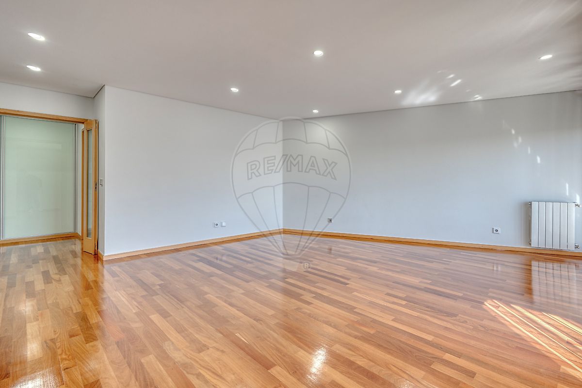 listing 123551355-24 picture-0