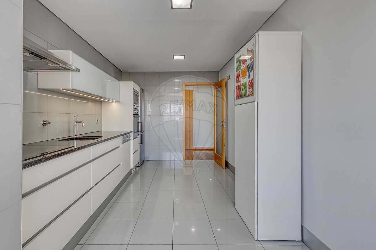 listing 123551355-24 picture-0