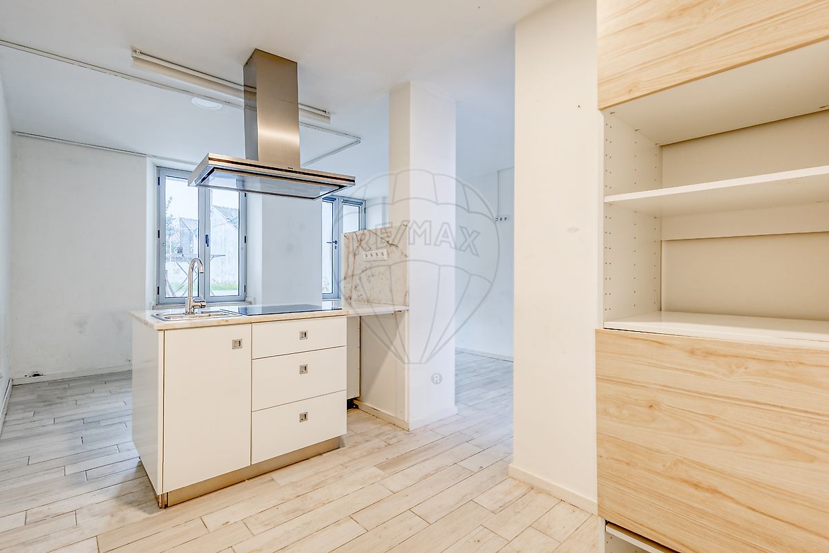 Apartamento à venda em Porto