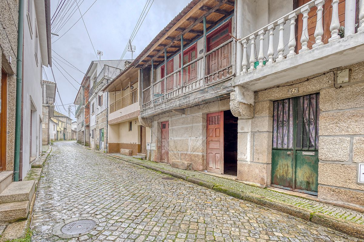 Moradia - Possacos, Valpaços, Vila Real