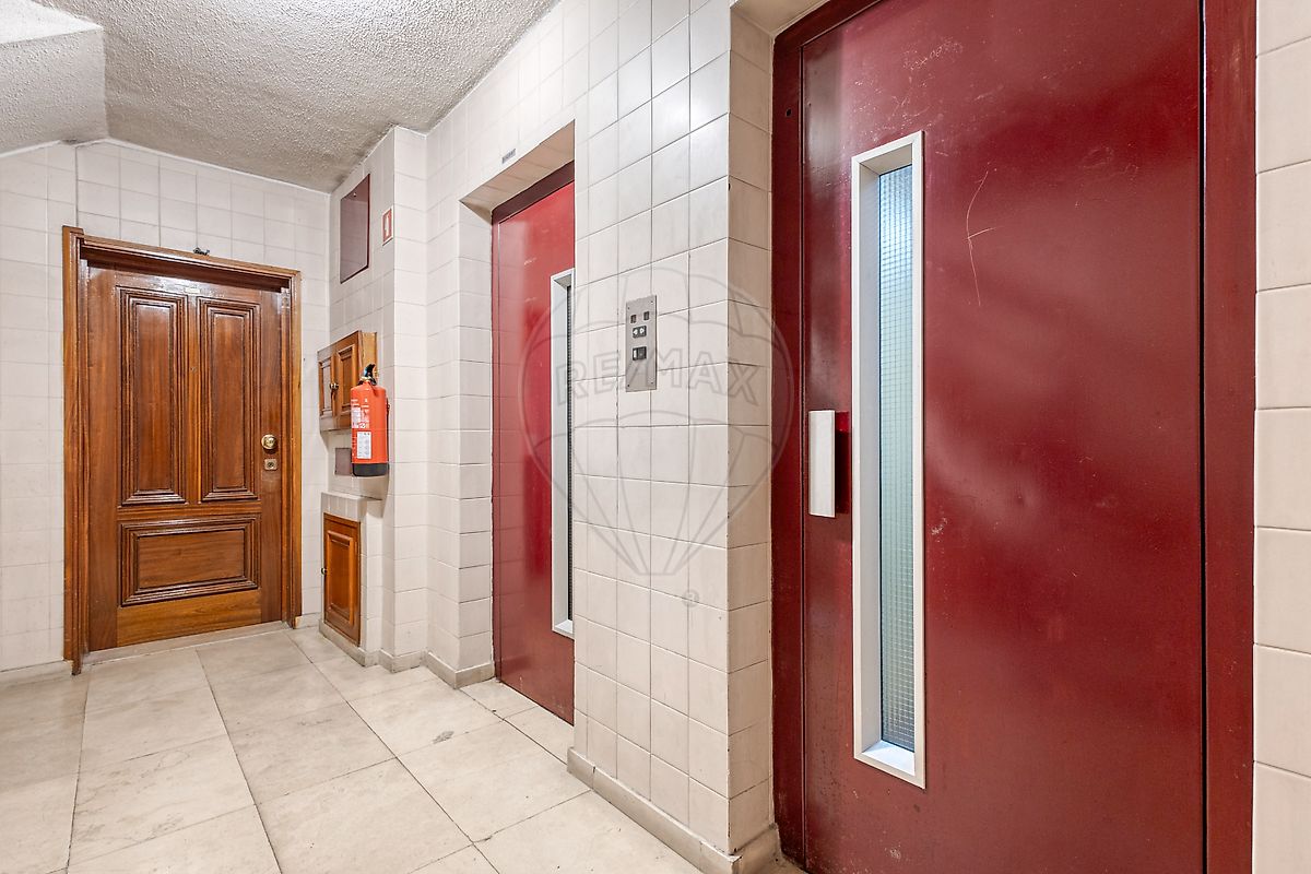 Apartamento T3 à venda em Porto