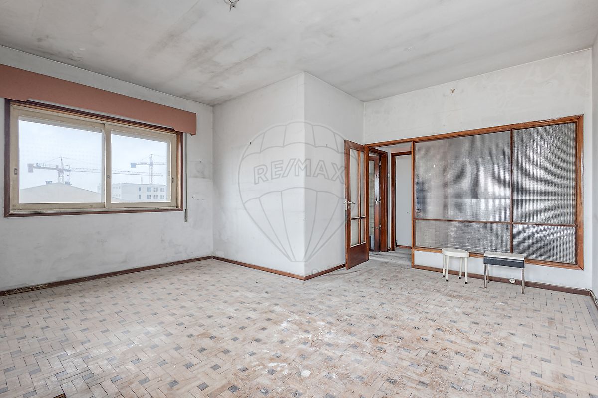 Apartamento T4 à venda em Porto