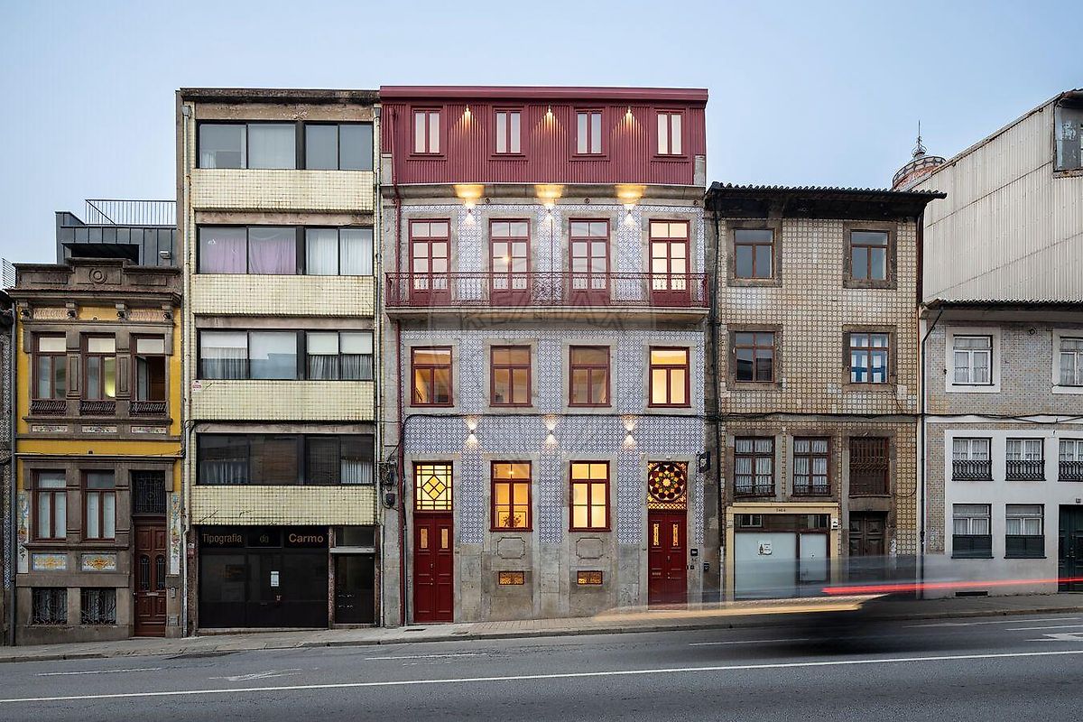 Apartamento T7 à venda em Porto