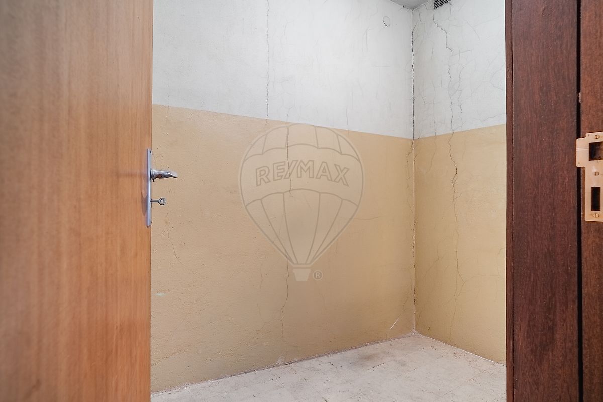 Apartamento T4 à venda em Lordelo do Ouro e Massarelos, Porto — foto 15