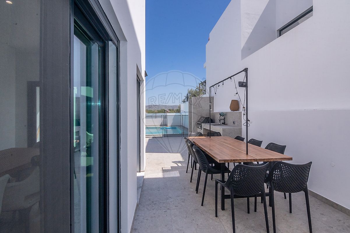 listing 123561012-518 picture-0