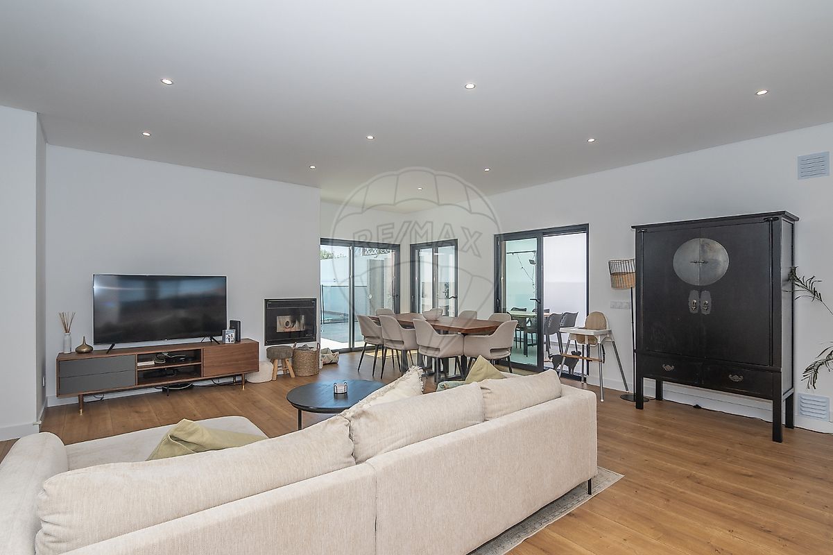 listing 123561012-518 picture-0