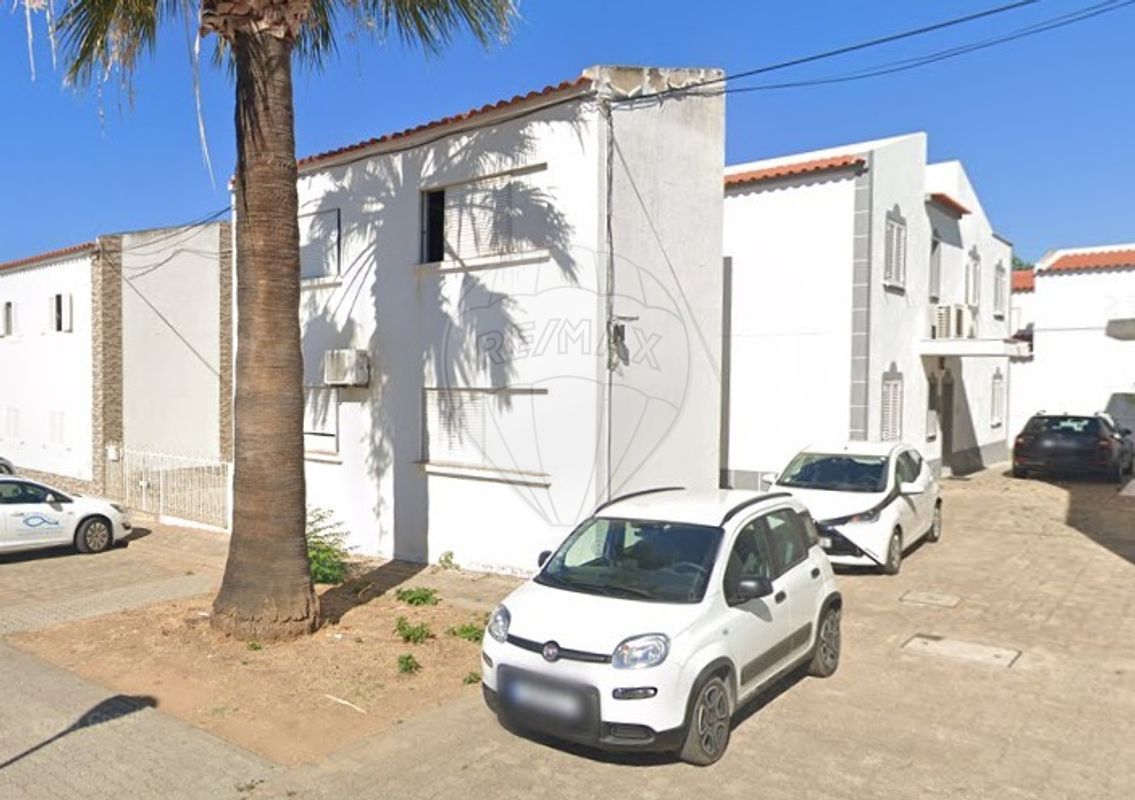 Moradia T4 para venda