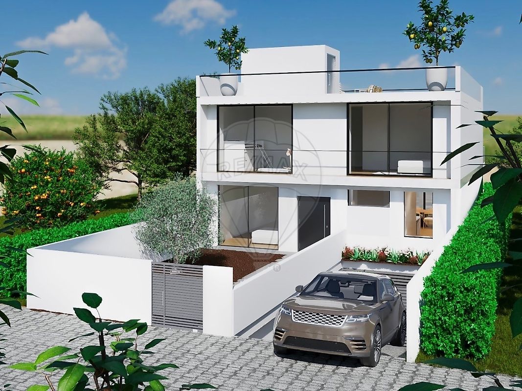 Moradia T3 à venda em Faro