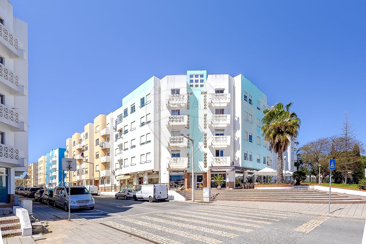 Apartamento T4 à venda em Quelfes, Olhão — foto 15
