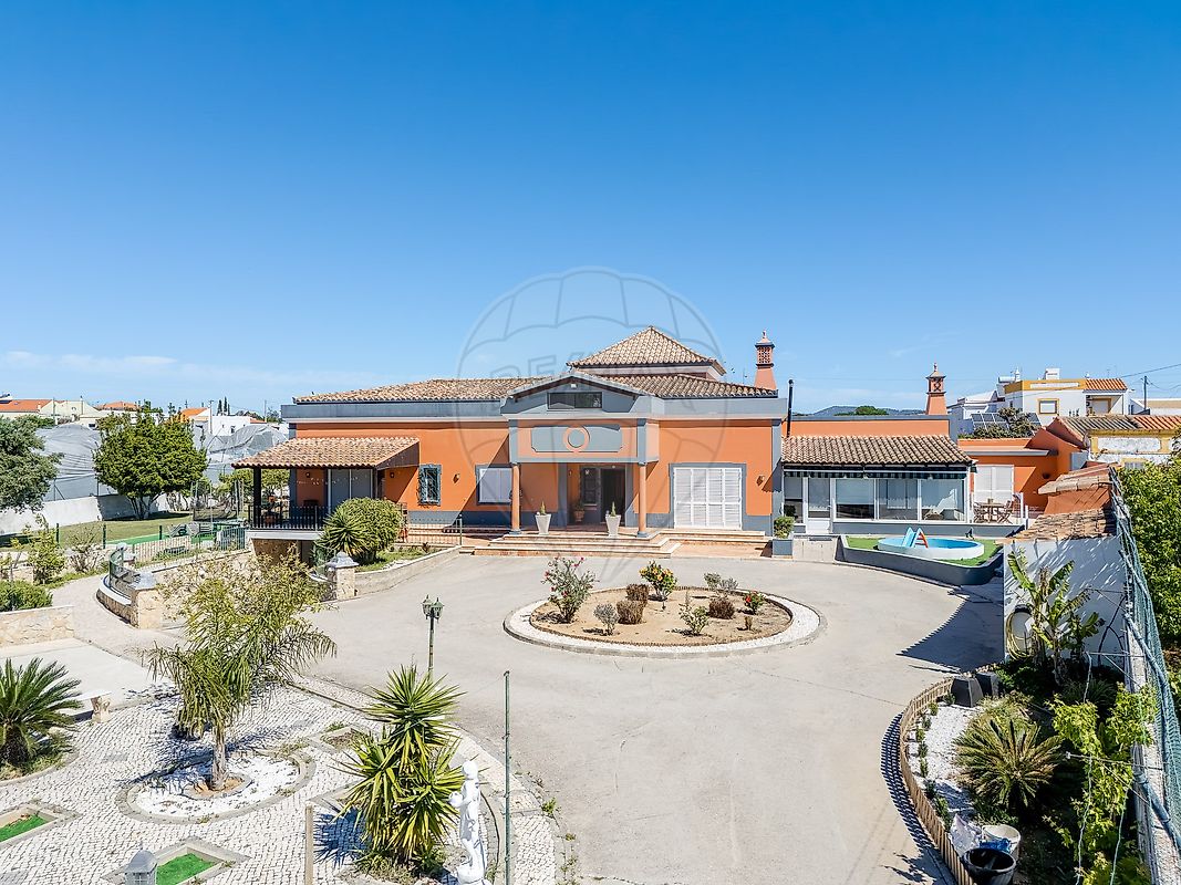 Moradia T4 à venda em Faro