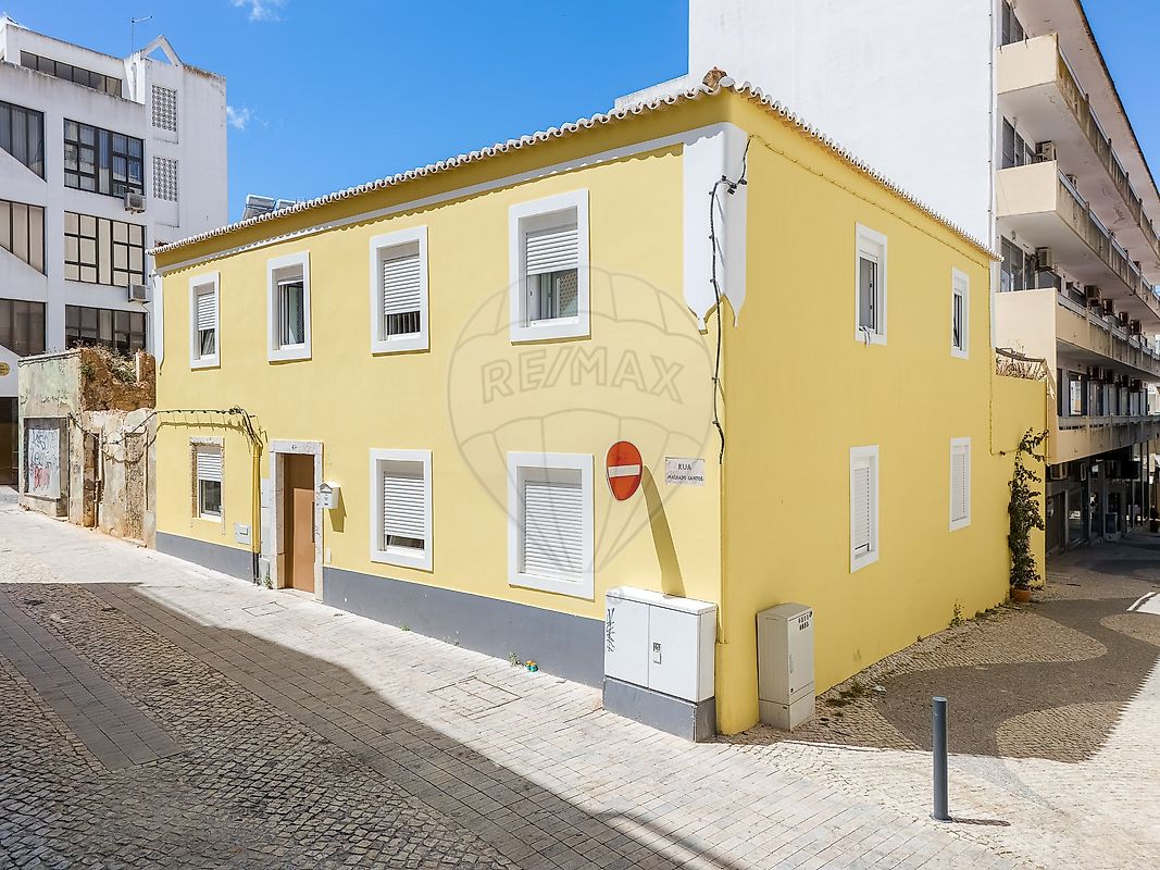 Prédio T7 à venda em Portimão