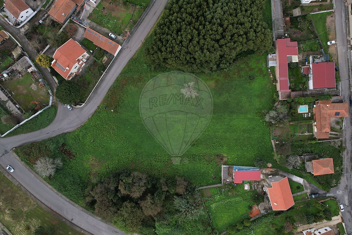 Terreno à venda em Espinho